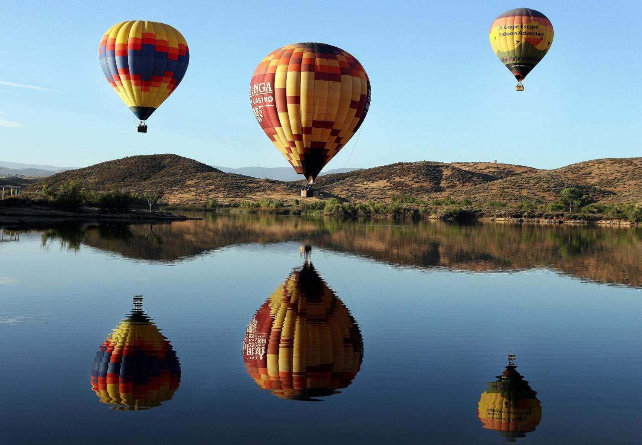 Balloons And Wine Murrieta Luaran gambar
